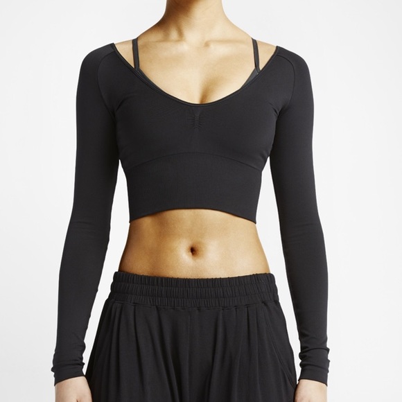 dri fit long sleeve crop top